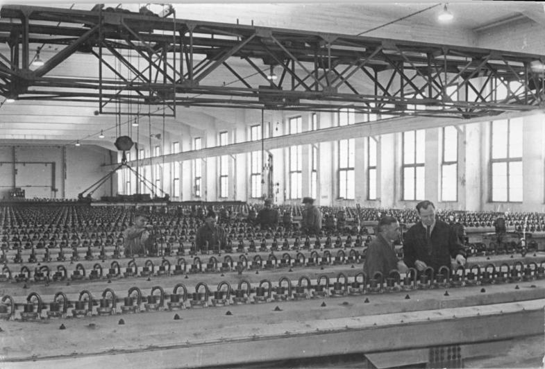 Завод із виробництва каустичної соди і хлору та водню Буна в Шкопау 1953 р